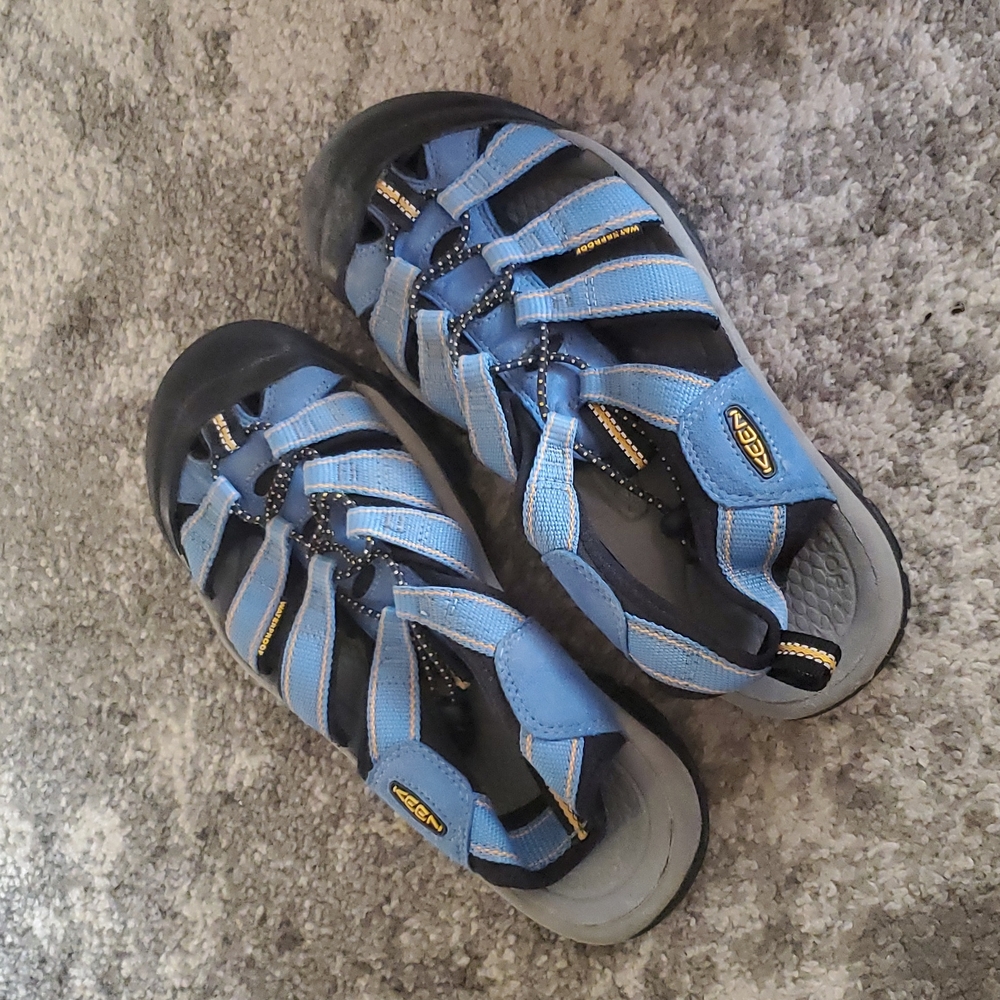 Keen Size 8